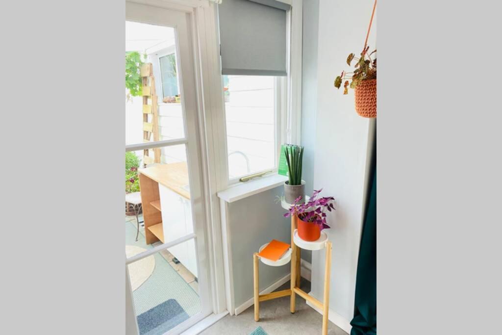The Yellow Door Whitstable - Peaceful Retreat Close To Beach Eksteriør billede