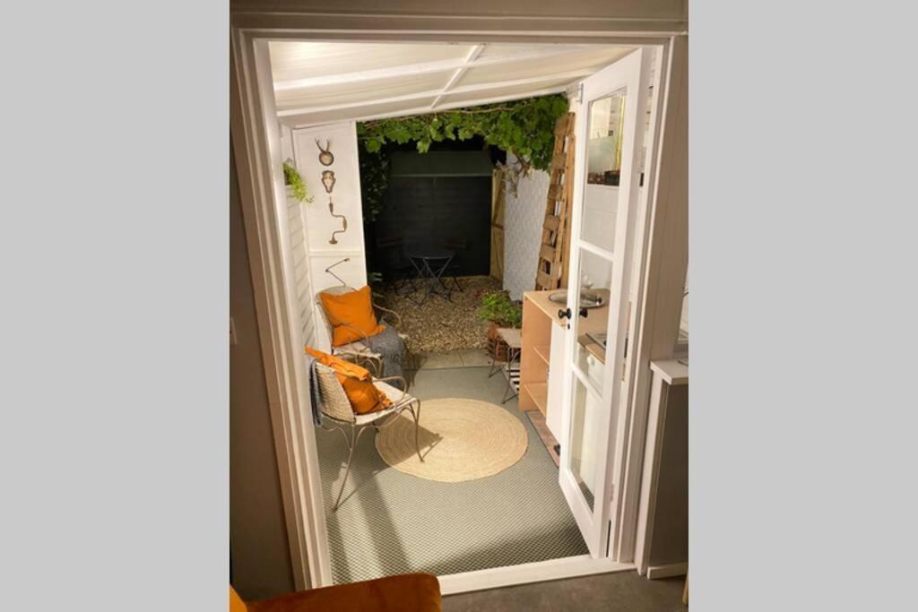 The Yellow Door Whitstable - Peaceful Retreat Close To Beach Eksteriør billede