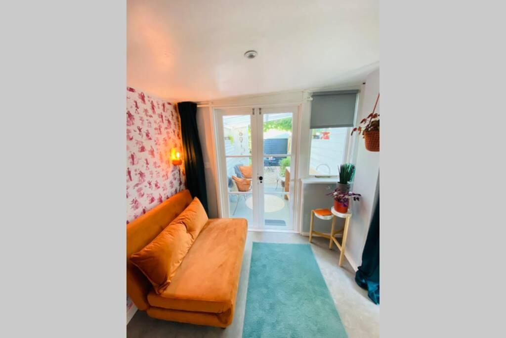 The Yellow Door Whitstable - Peaceful Retreat Close To Beach Eksteriør billede